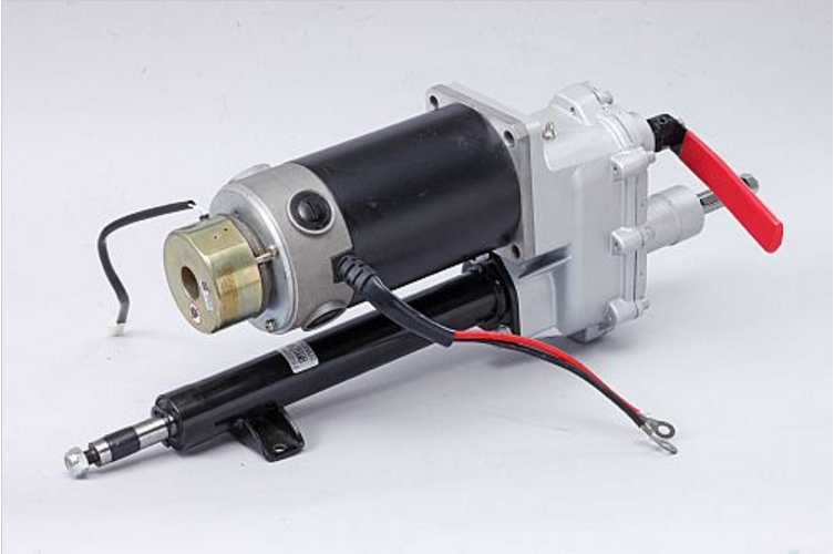 Electric wheelchair motors are divided into brushed motors and brushless motors