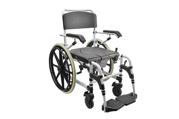 How does the brake system of an electric wheelchair perform on slippery surfaces?