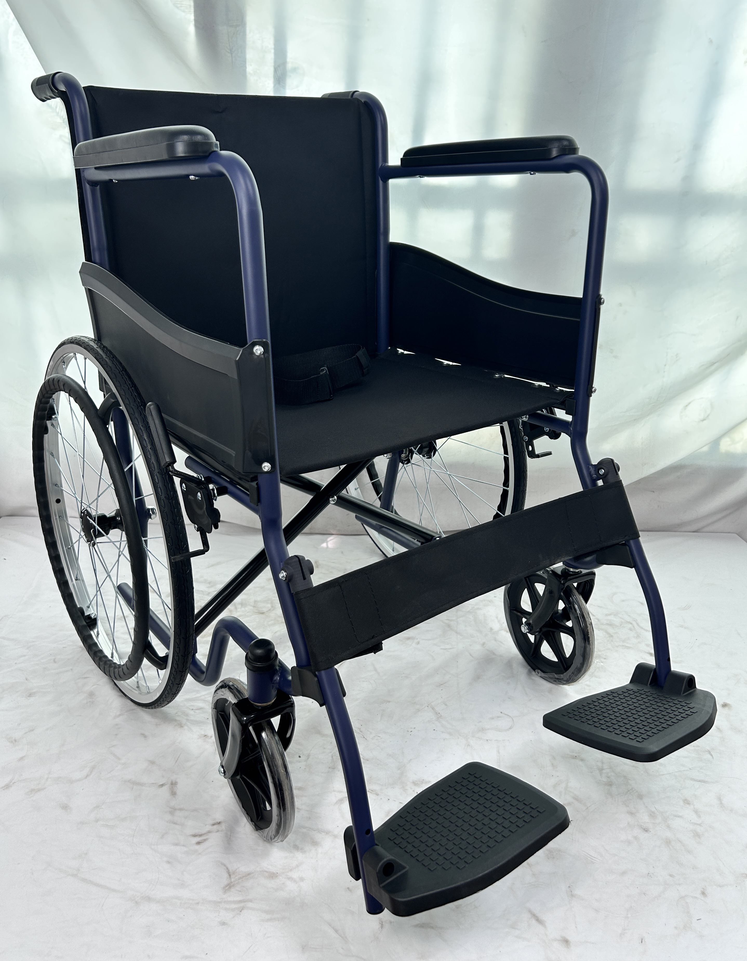 TSW812 Steel frame manual wheelchair with purple blue sand paint surface treatment